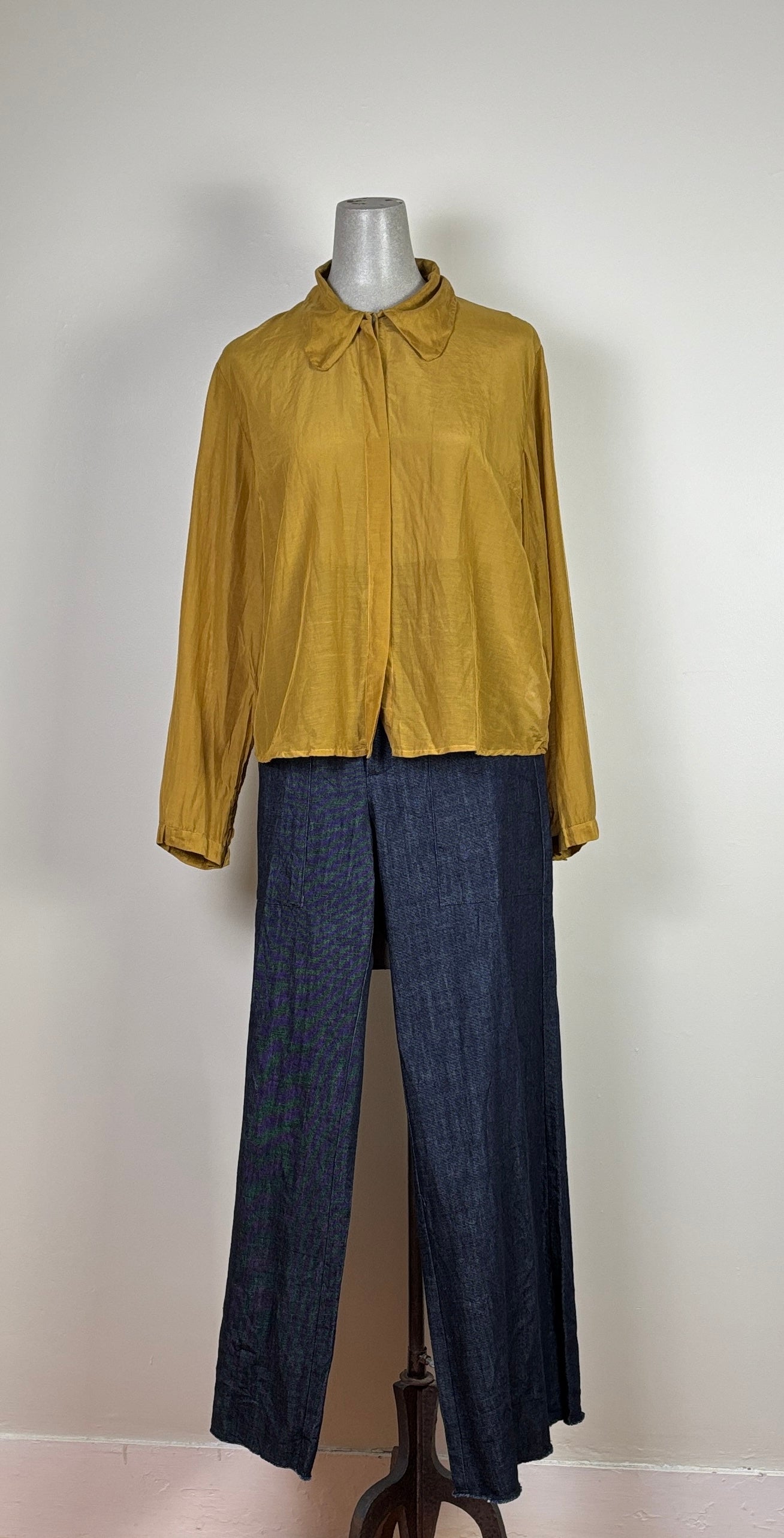 Sula  ~  Secret Button Shirt - Tobacco