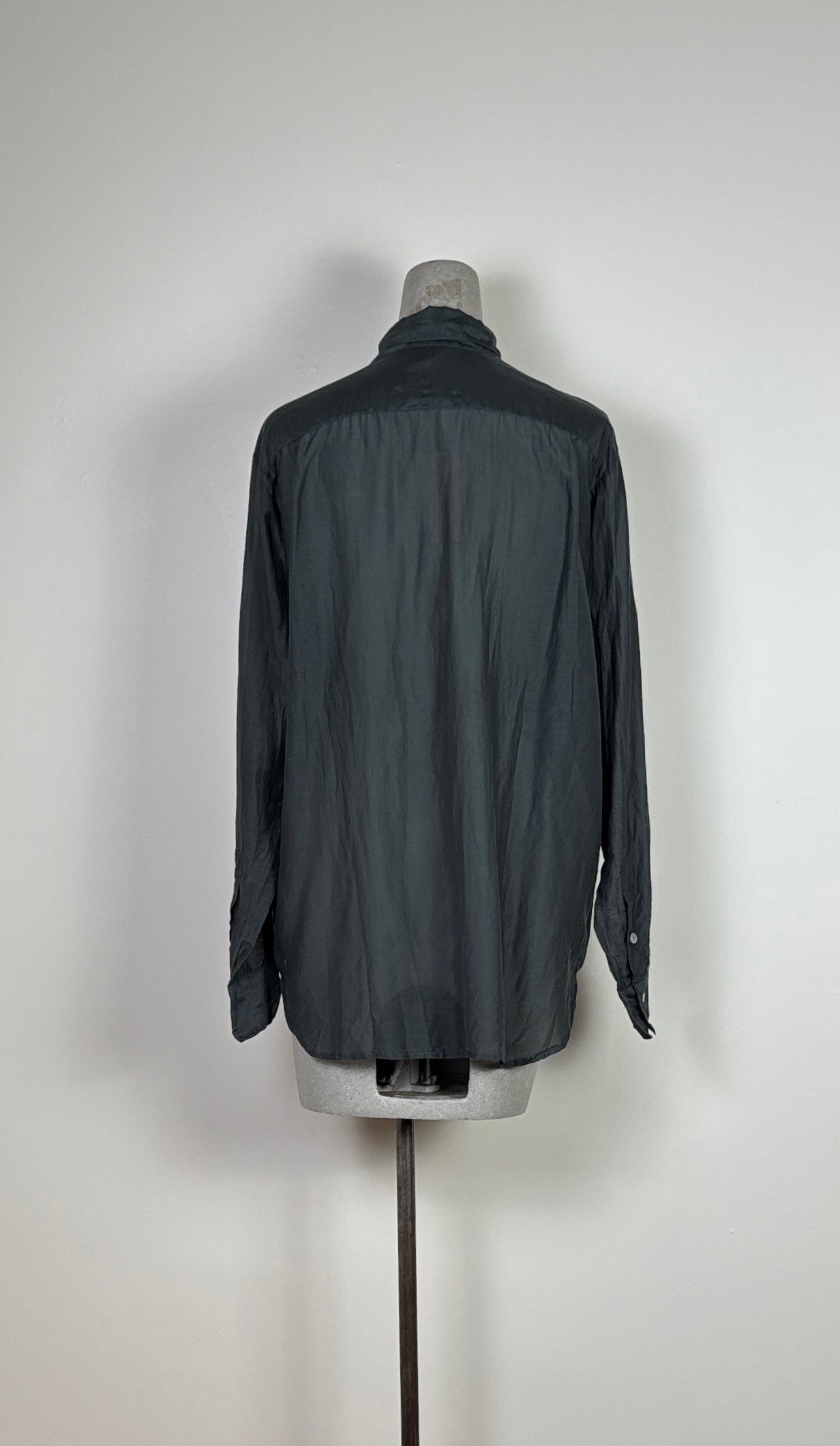 Sula  ~  Man Shirt - Jet Set