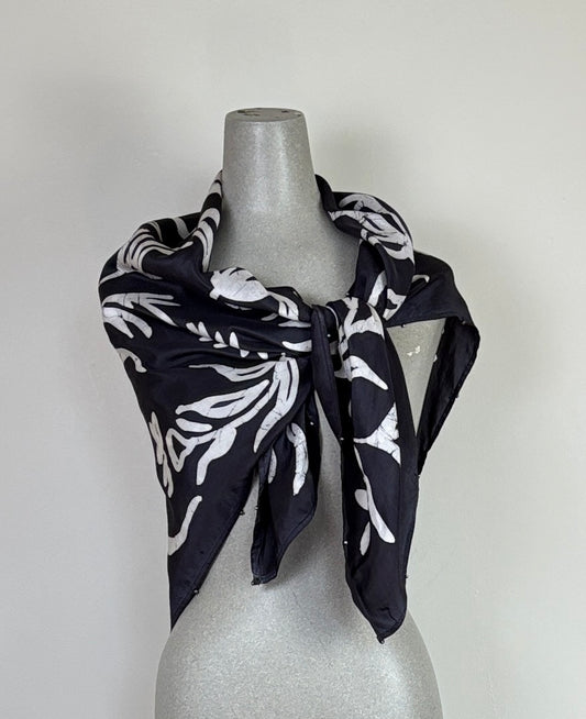 Amet & Ladoue  ~  Scarf Zarna - Moonlight