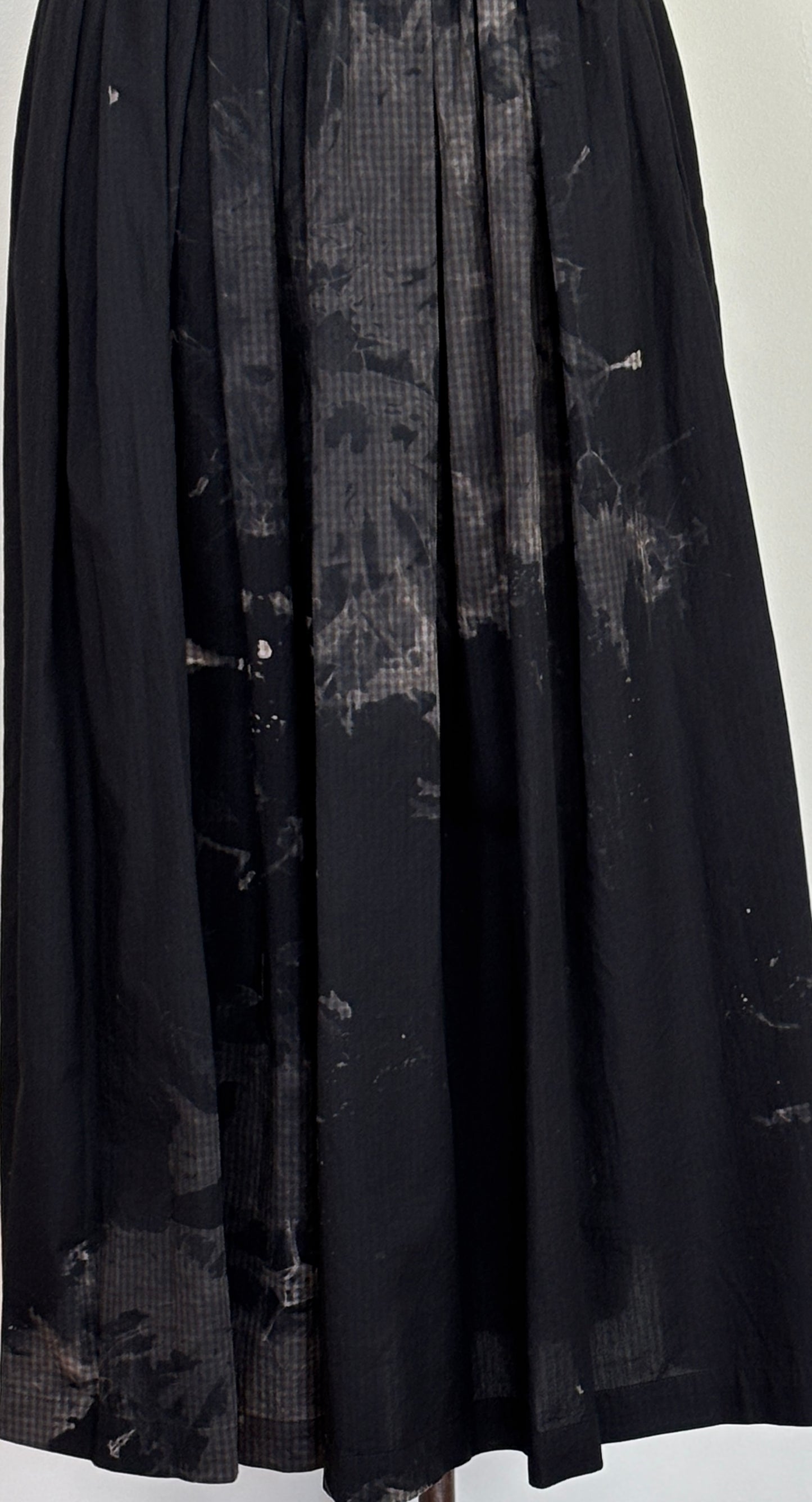 Pas de Calais  ~  Cotton Checkered Gathered Skirt - Black