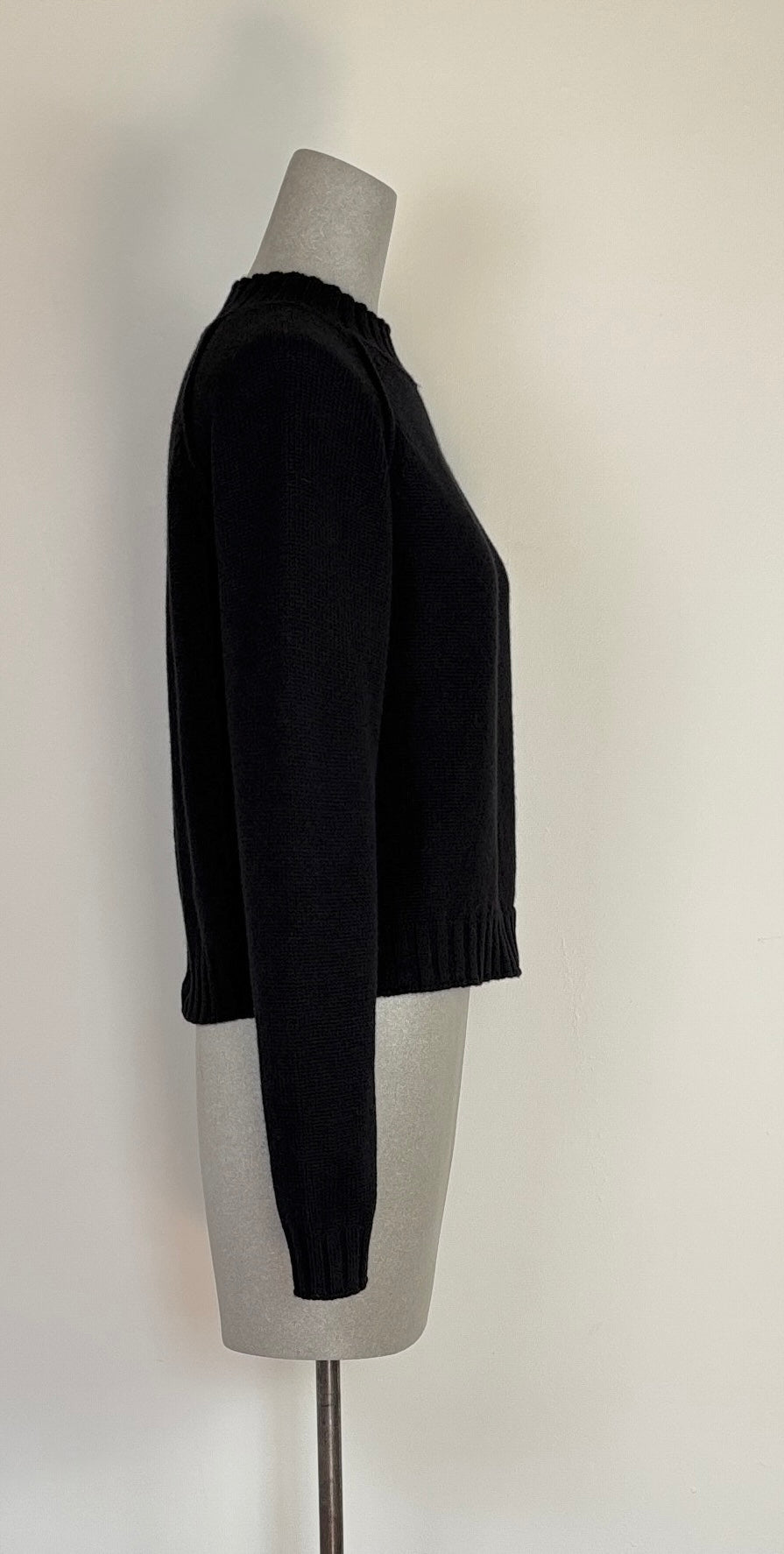 MJW  ~  Short Pullover - Black