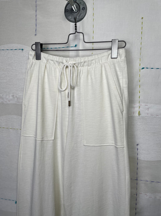 Lilla P.  ~  Cropped Pull On Pant - Ecru