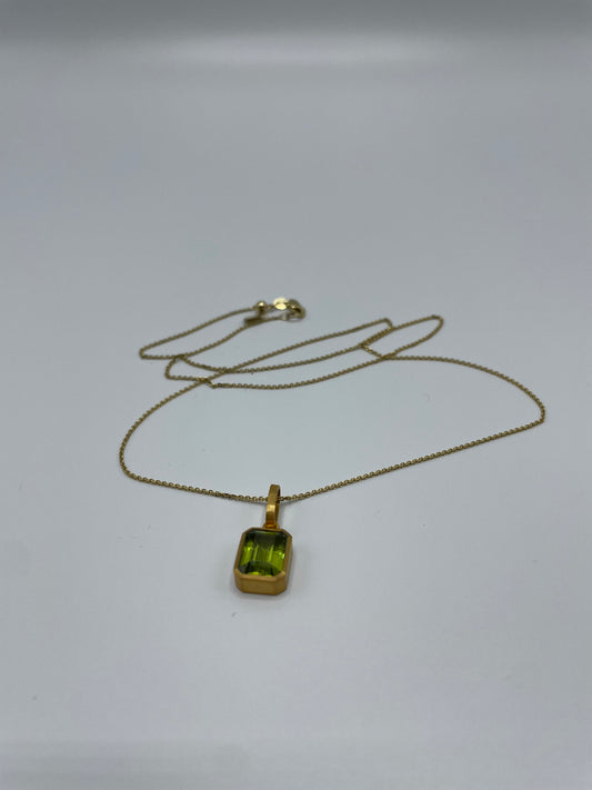 Rebecca Brenner Jewelry  ~  Faceted Peridot Bauble on 14K Gold Chain Necklace