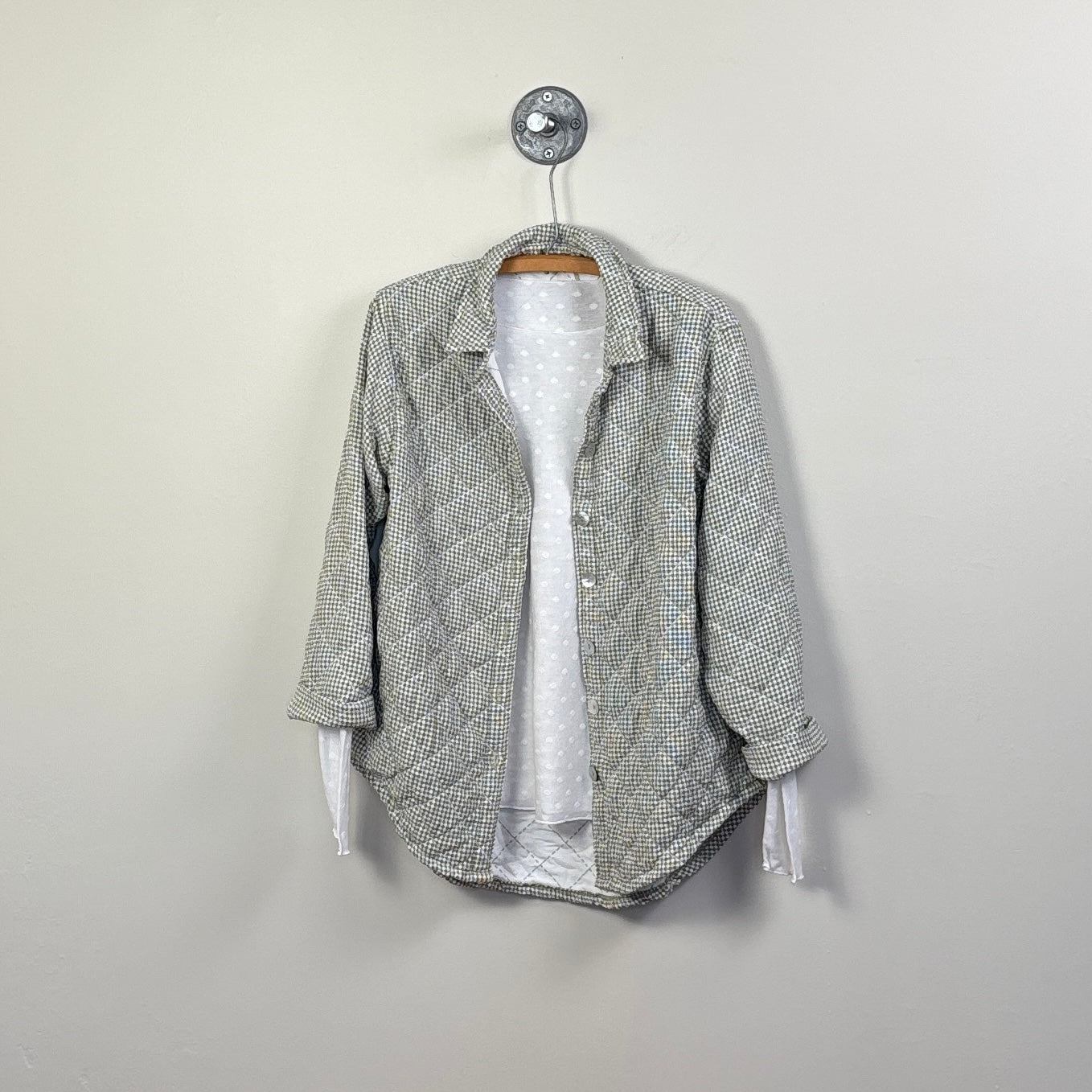 Cut Loose  ~  Mesh Dot Pearl Edge Tee - White