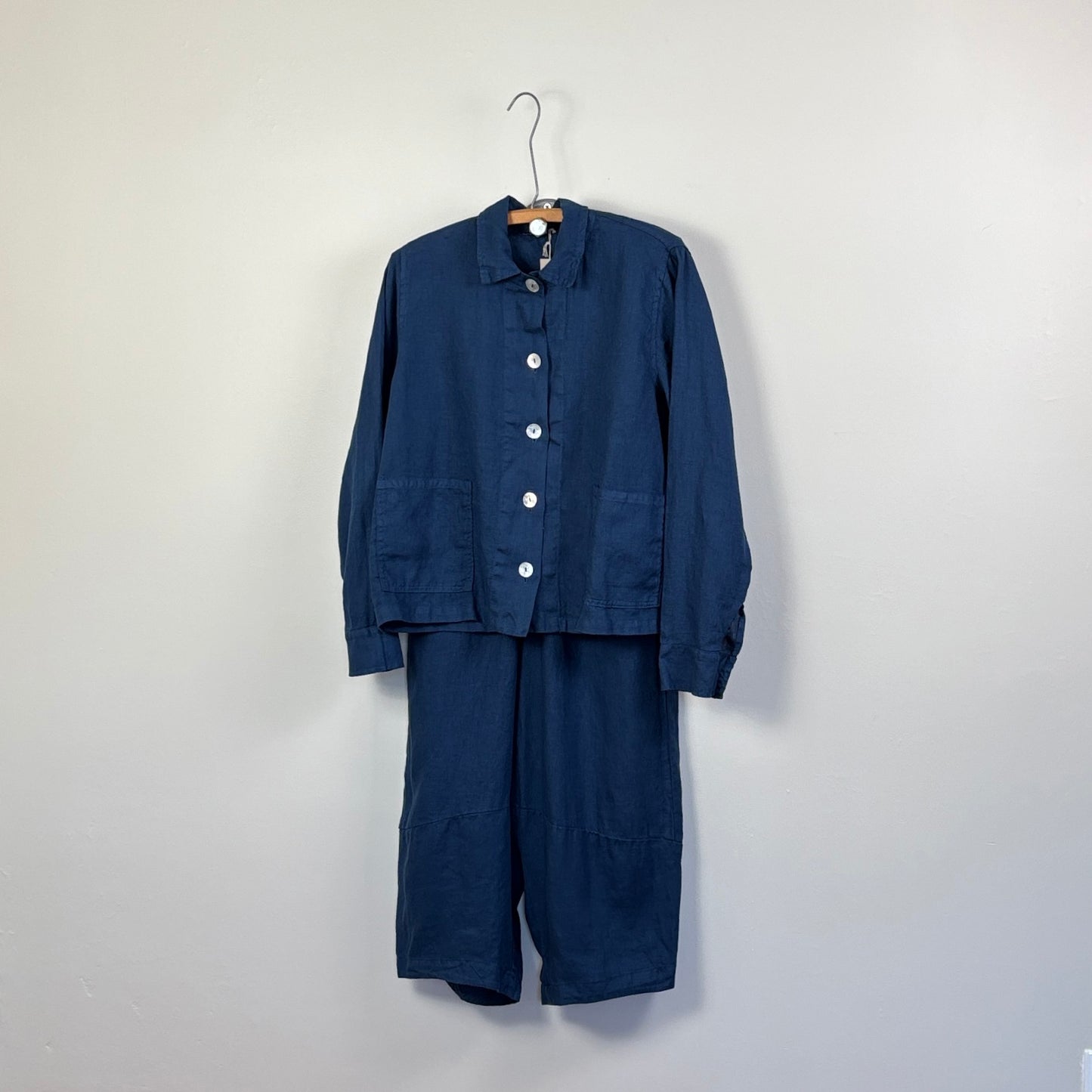 Cut Loose  ~  Solid Linen Cropped Jacket - Naval