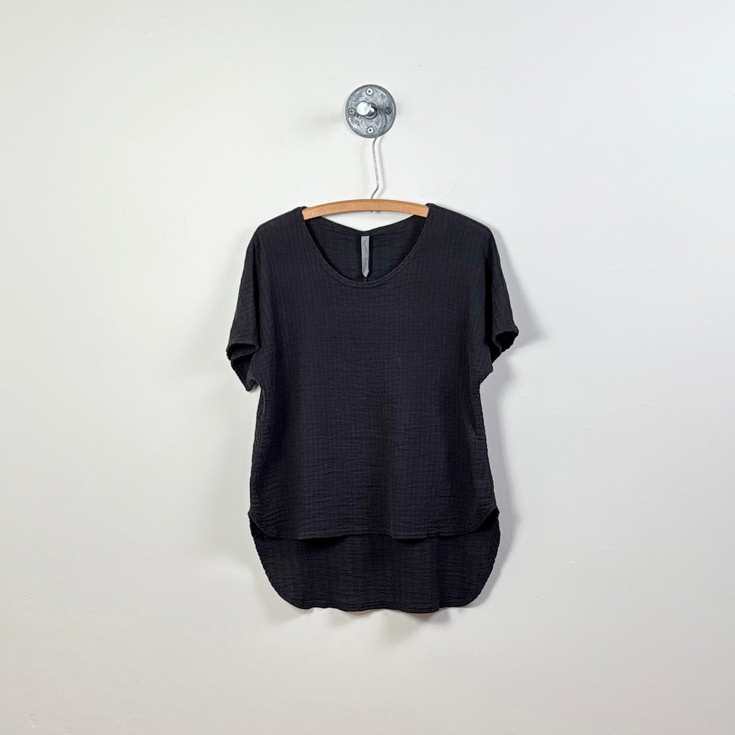 Cynthia Ashby  ~  Elliot Top - Black