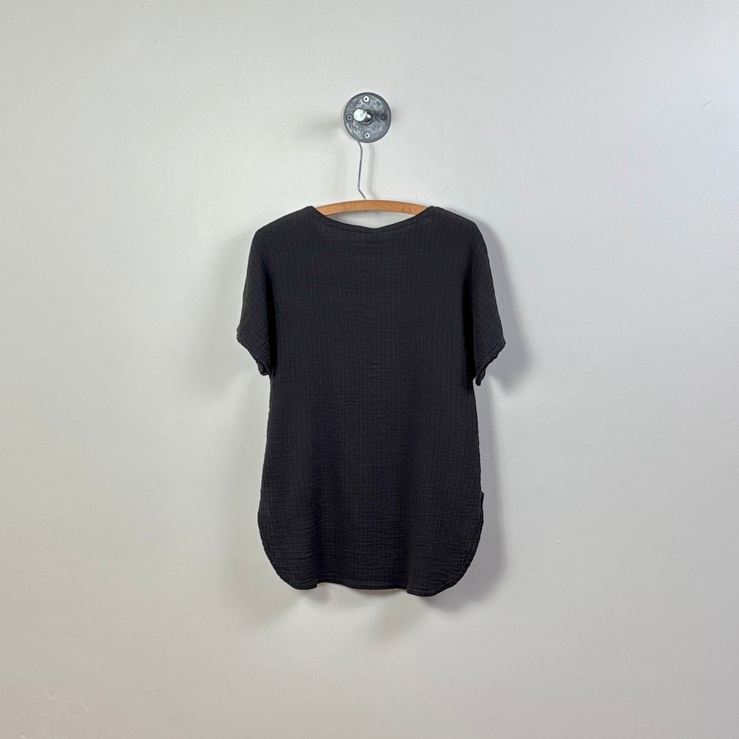 Cynthia Ashby  ~  Elliot Top - Black