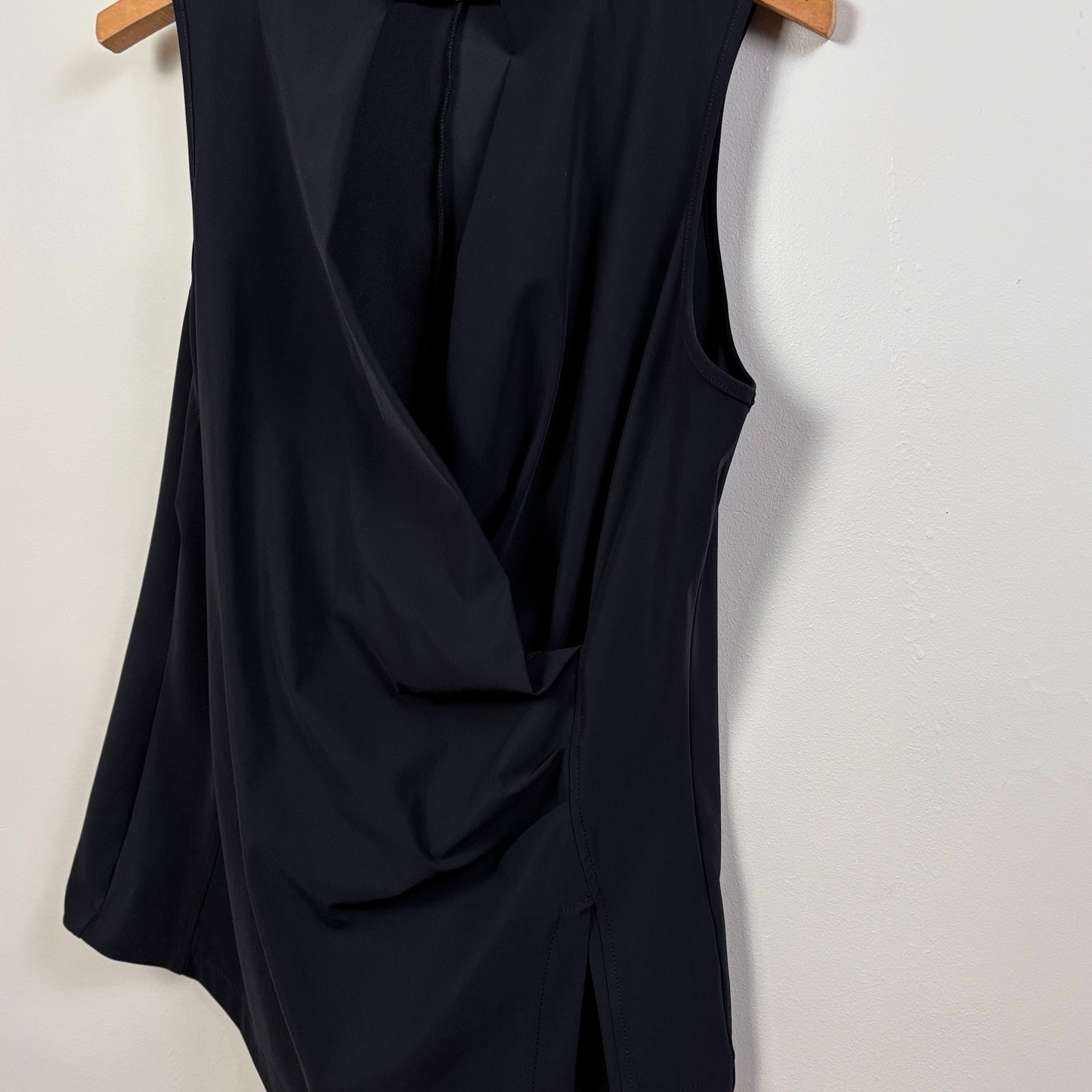 Porto  ~  Fiona Top - Black