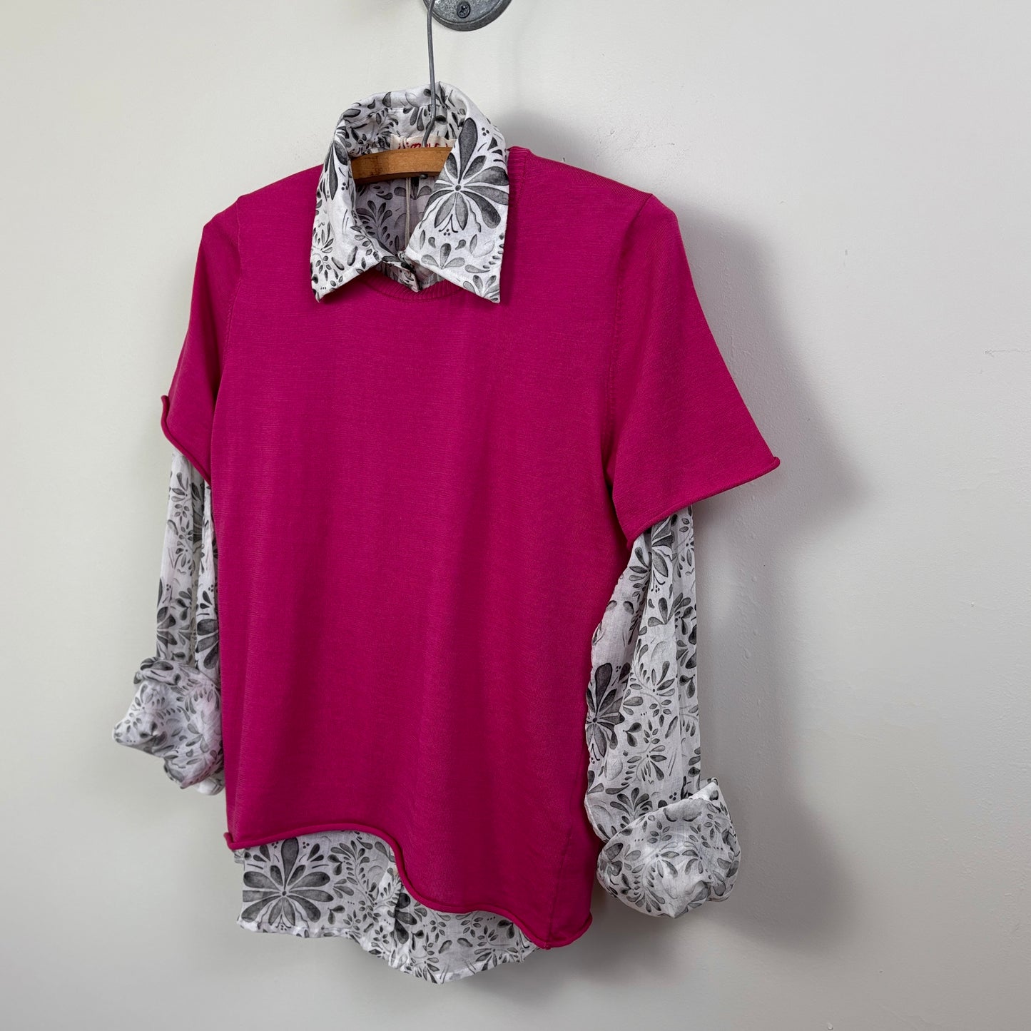 MJW  ~  Short Sleeve Pullover Sweater - Dahlia