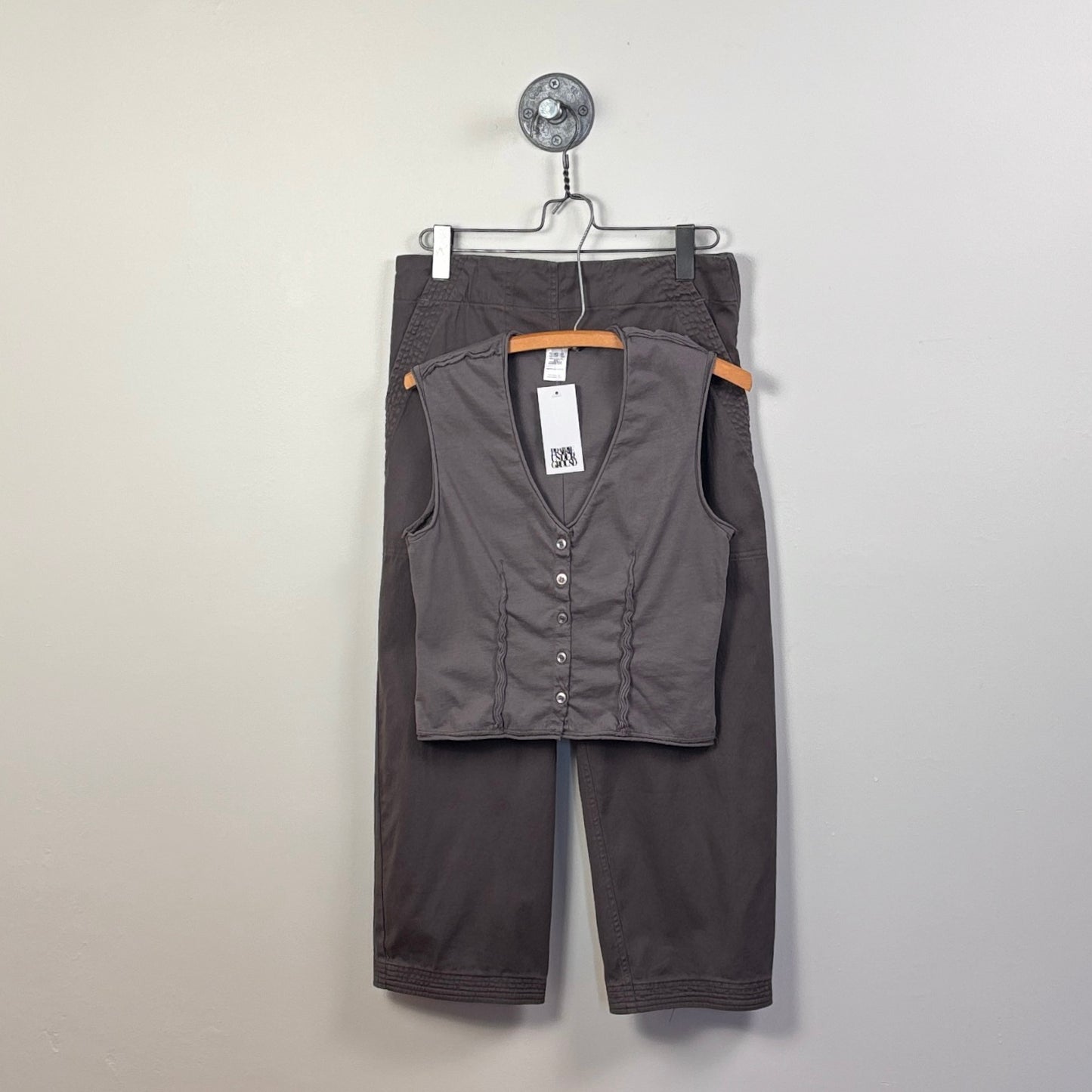 Prairie Underground  ~  Rumors Top #1569 - Dior Gray