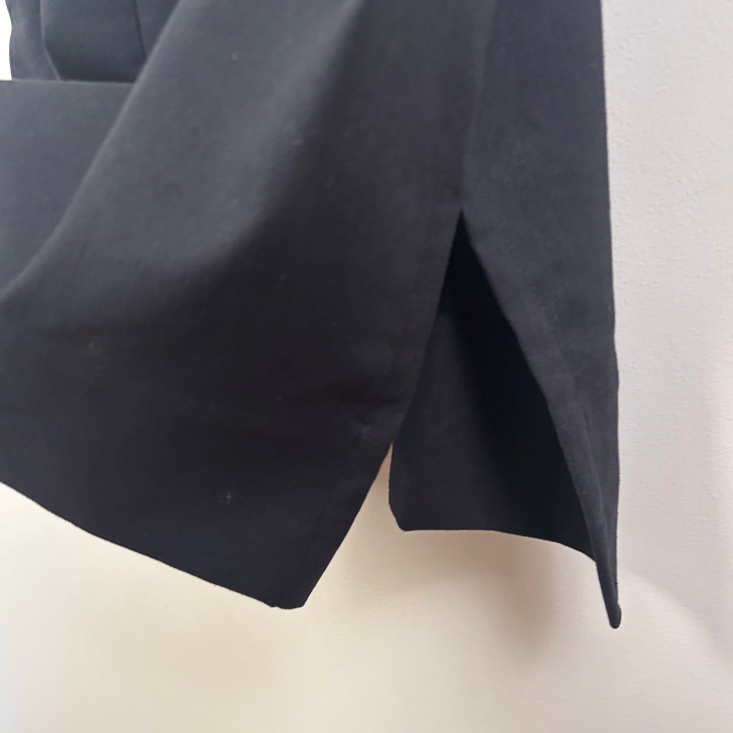 Beaumont Organic  ~  Toni-May Linen Vest - Black