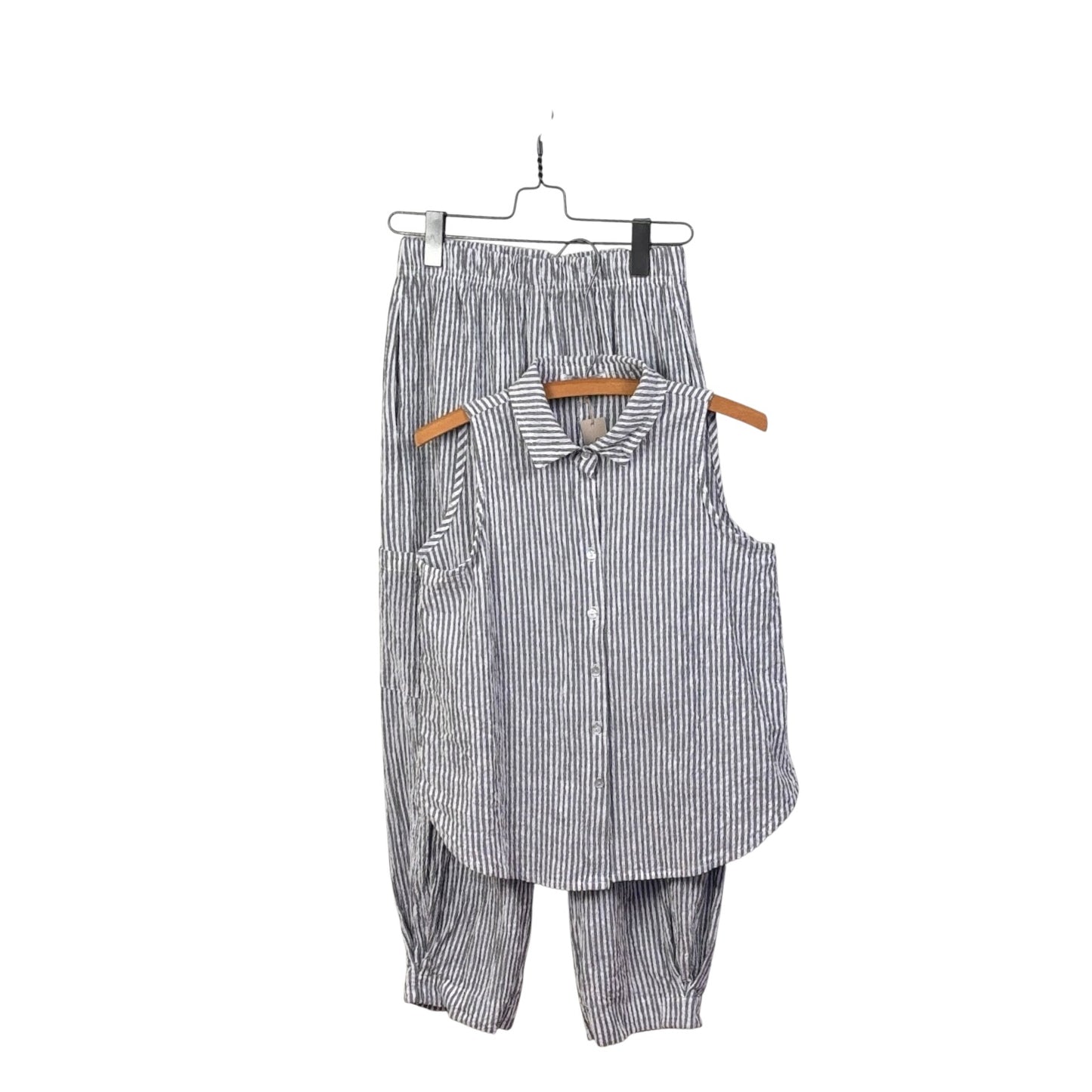Cut Loose  ~  Crinkle Stripe Cargo Pants - Gray/White