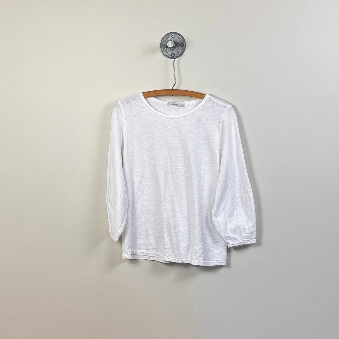 Cut Loose  ~  Lantern Sleeve Top - White