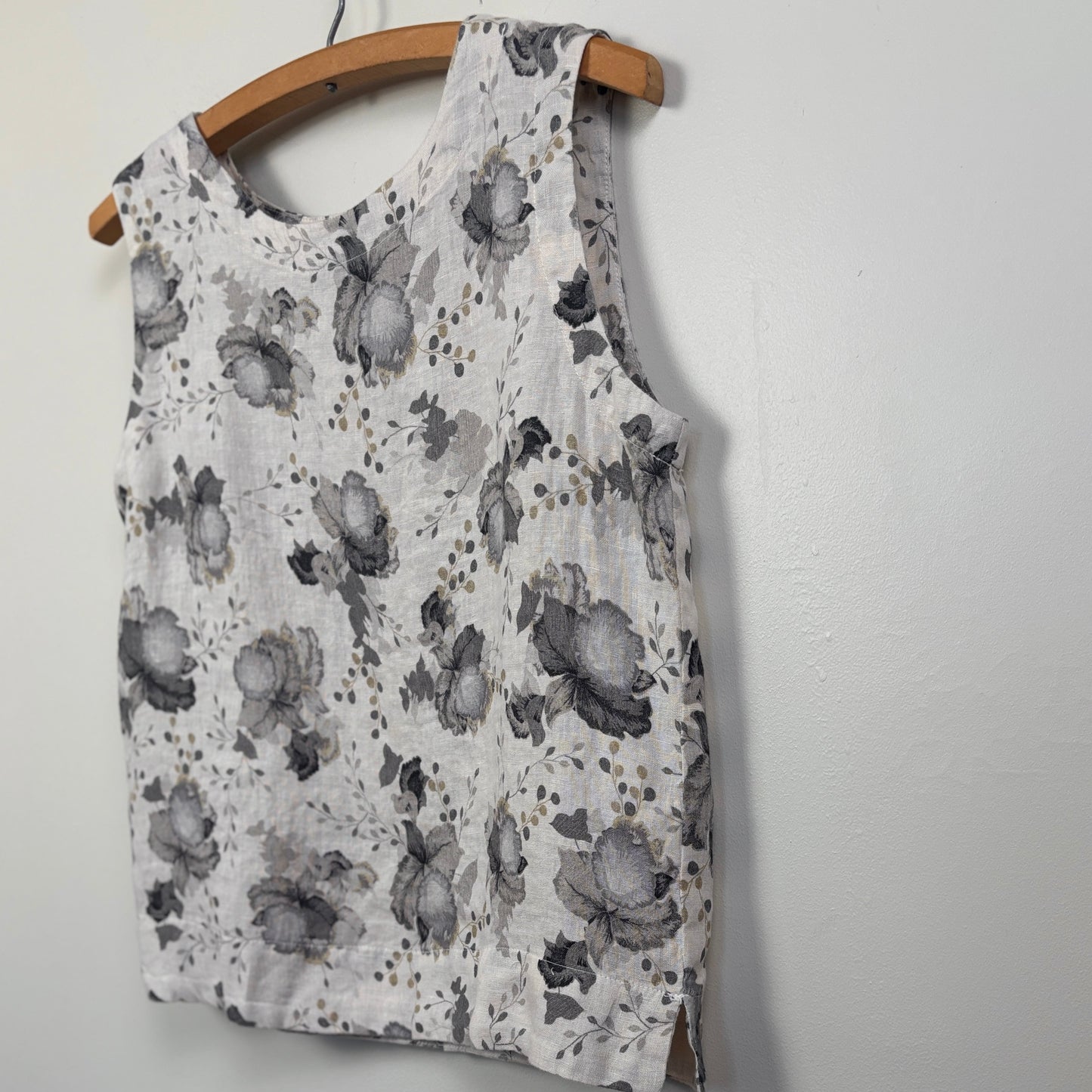 Cut Loose  ~  Shell with Wide Facing - Jicama