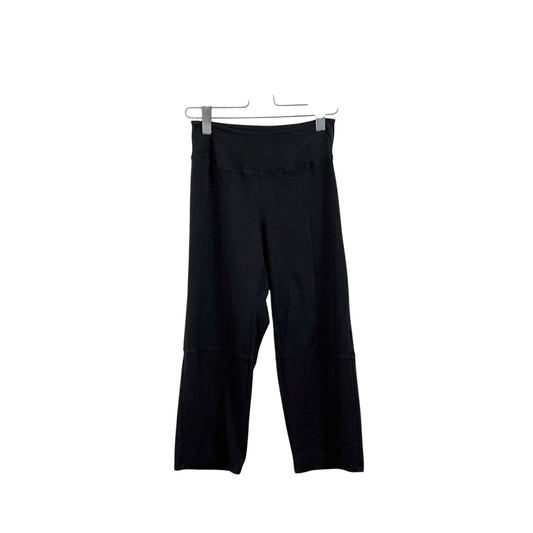 Cut Loose  ~  Walking Capri - Black