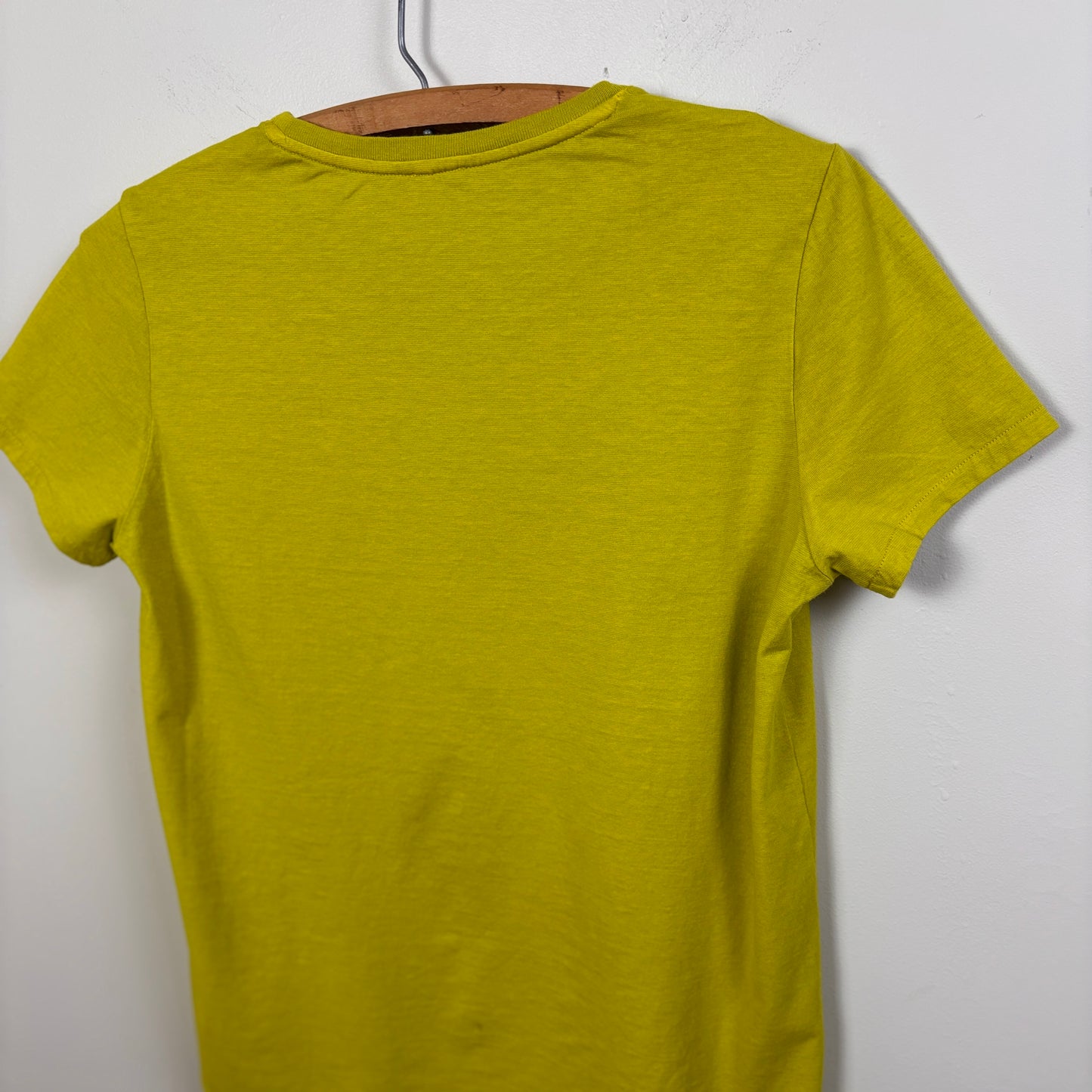 Apuntob  ~  Short Sleeve Tee - Lemon