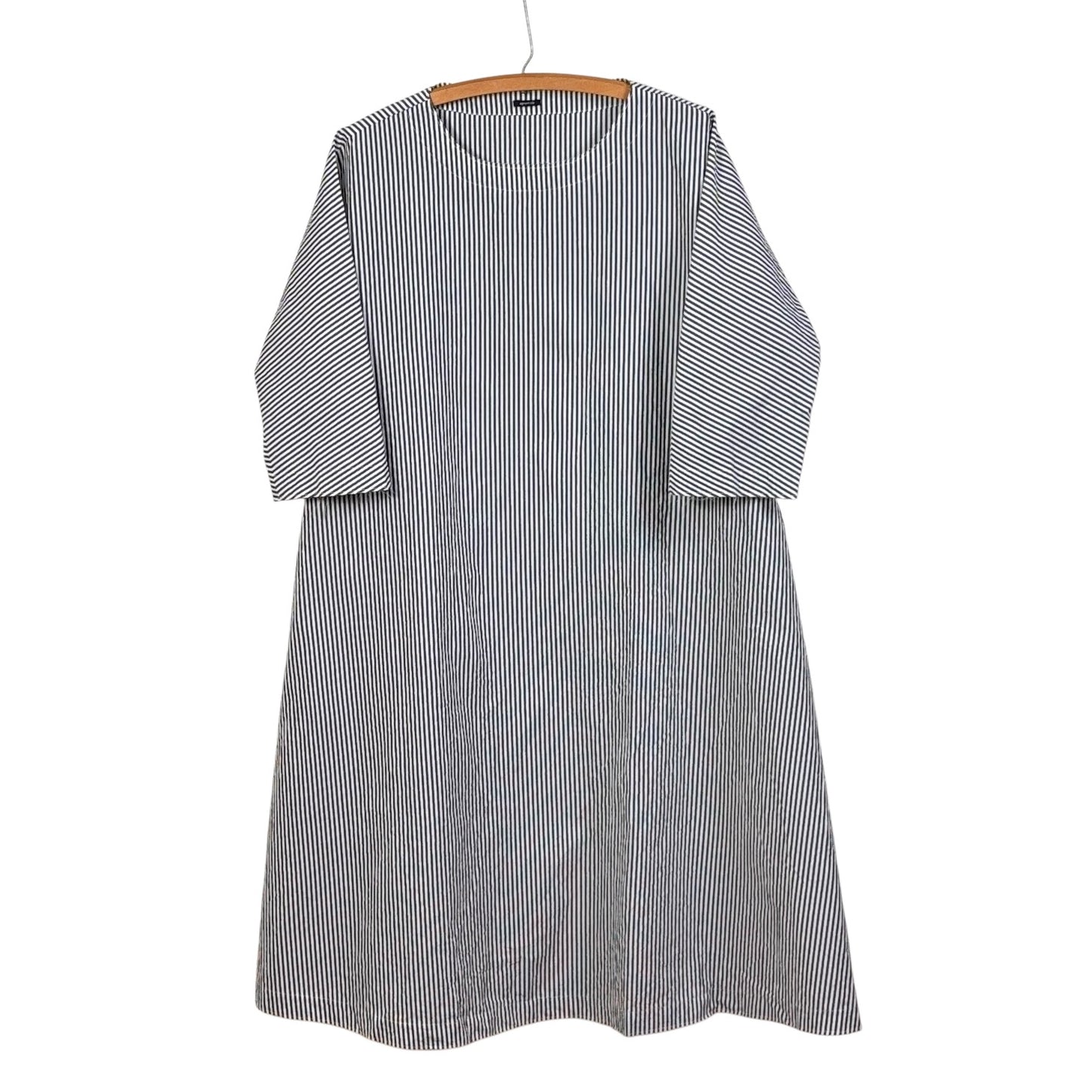 Apuntob  ~  3/4 Sleeve Stripe Dress - Black/White