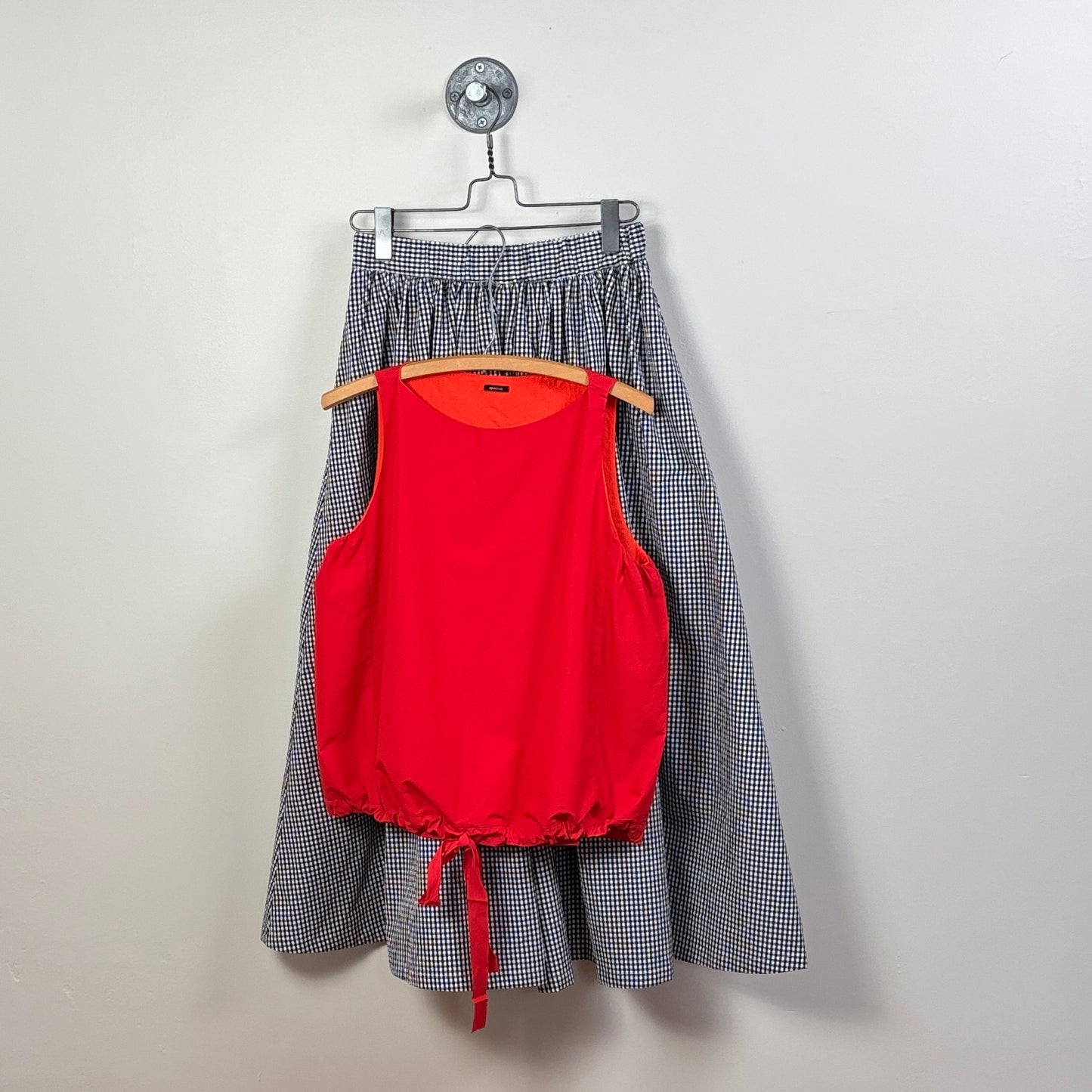 Apuntob  ~  Blouson Top - Pomegranate
