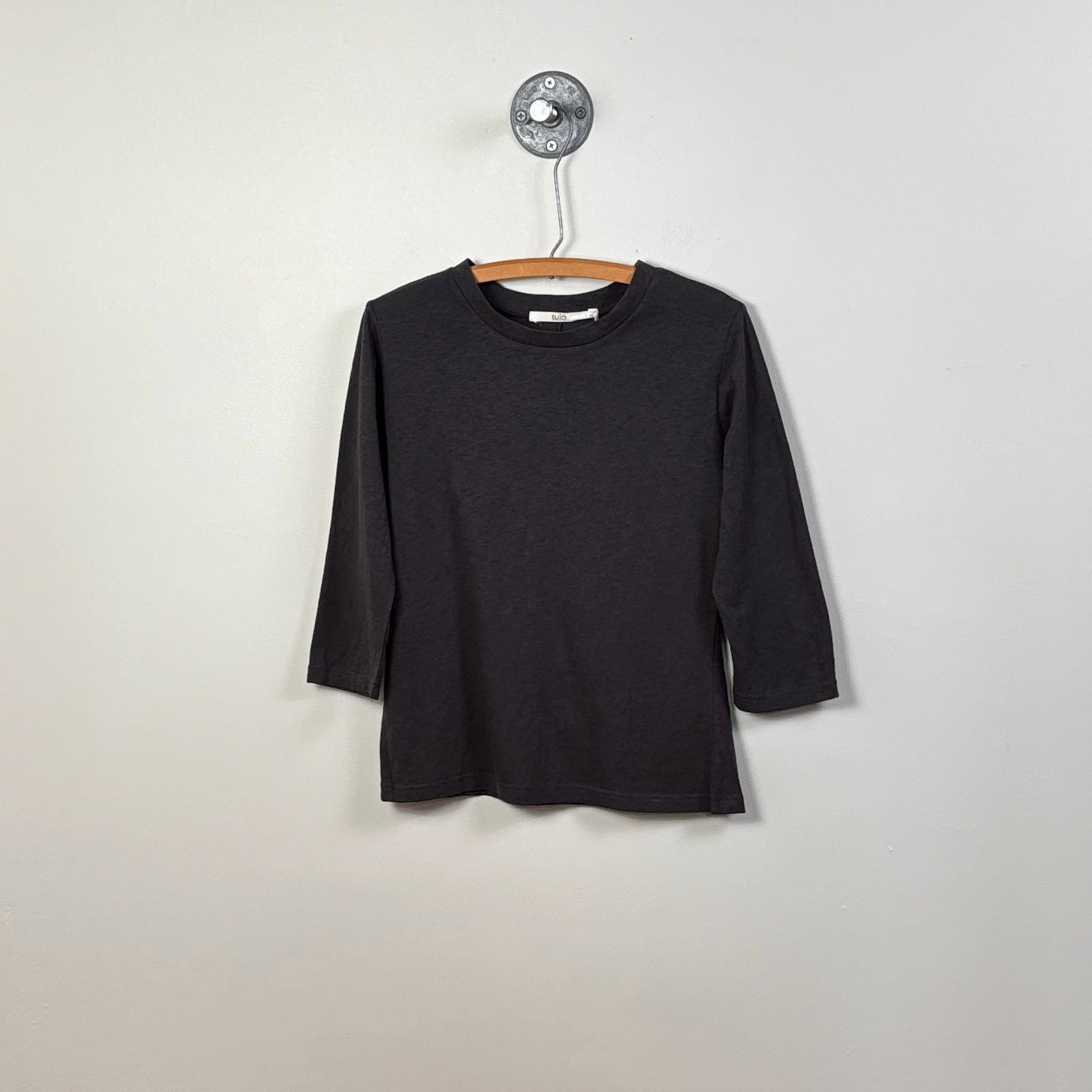 Sula  ~  3/4 Sleeve Tee - Gunmetal